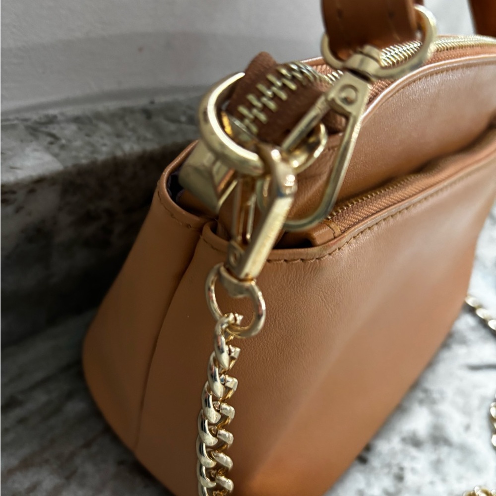 Divina Firenze Genuine Italian Leather Cognac Clutch Handle
& Crossbody Handbag - Picture 3 of 5